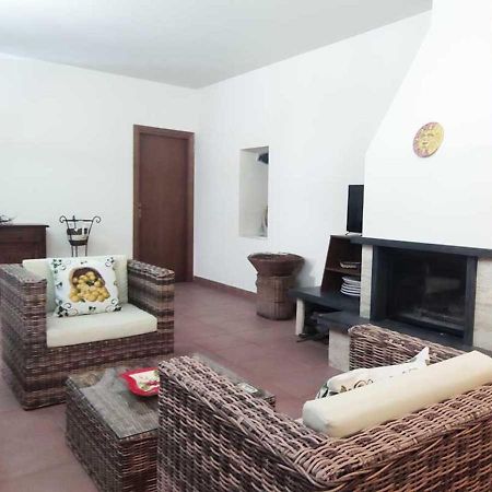 Peri Peri Etna Guest House Montargano Luaran gambar