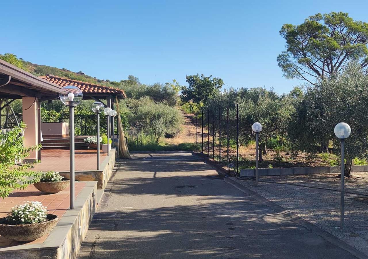 Peri Peri Etna Guest House Montargano Luaran gambar